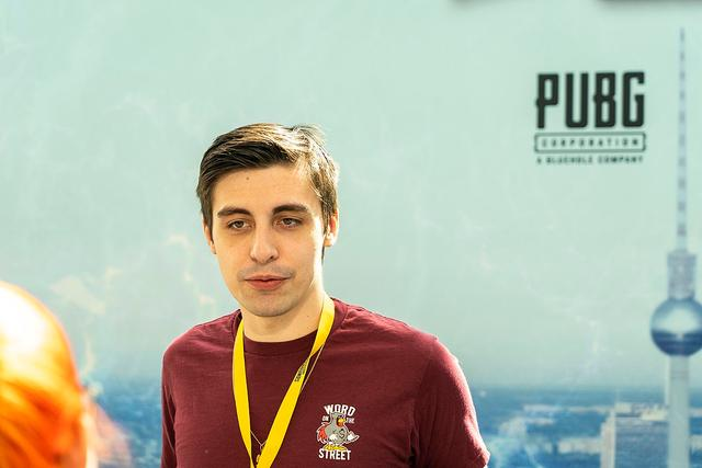 Shroud 被质疑开挂，究竟是怎么回事？绝地求生知名主播重回游戏后的风波